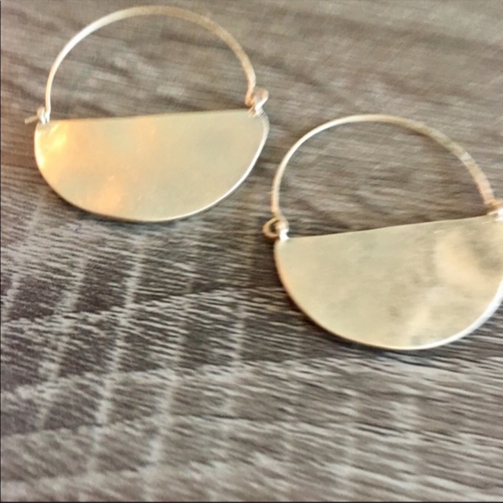 Rylan Golden Crescent Hoop Earrings - Picture 4 of 6